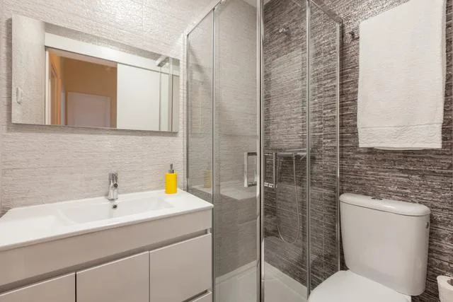 Feel At Home - Free private parking apartment view 8